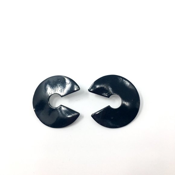 1980s Post-Modern Black Enameled Metal C Shape Earrings - Picture 2 of 10